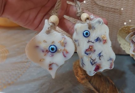 Small Wax Tablets Set of 2 (Variety of Fragrances Available kindly contact to get them Personalized).